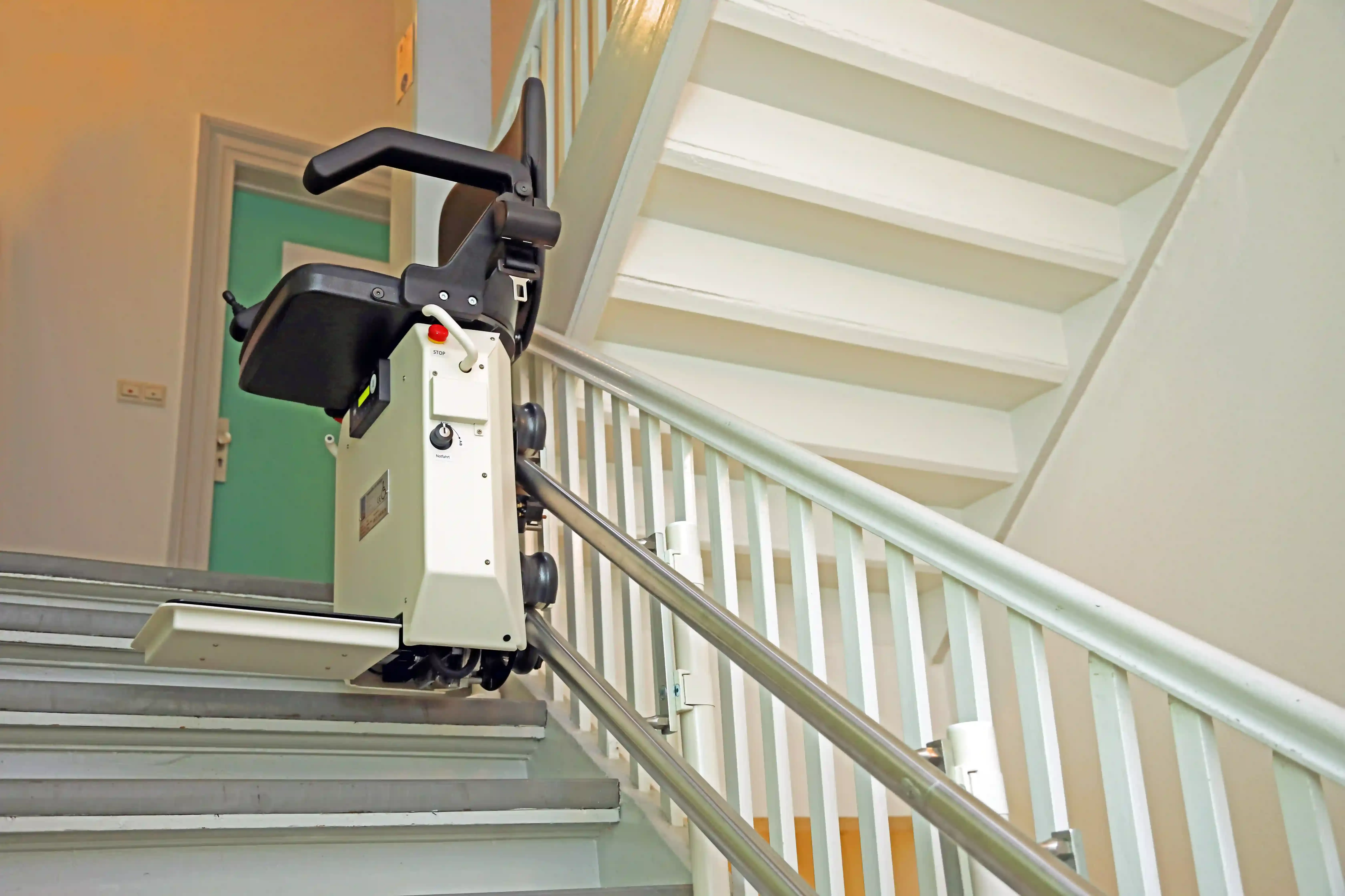 Image installateur monte escalier 5 monte escalier 08